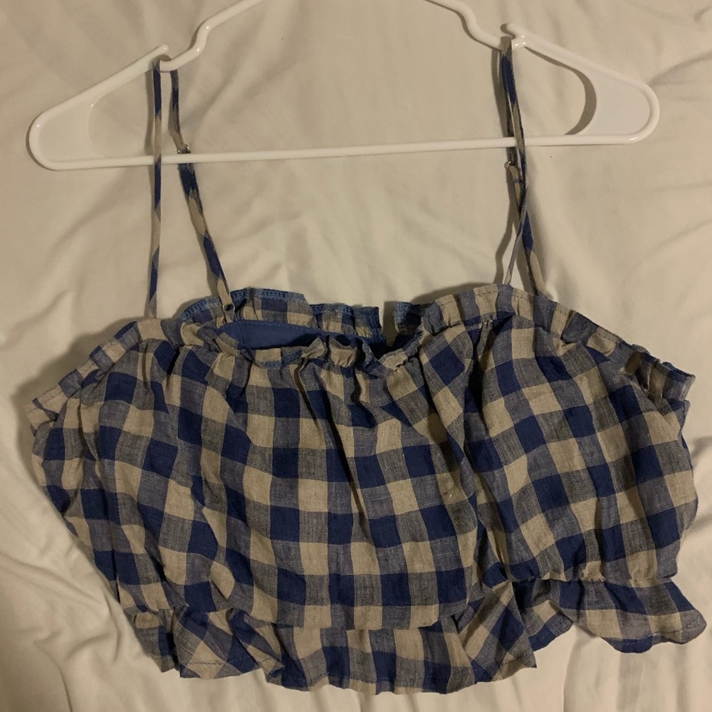 Adorable checkered crop top that buttons in the back.